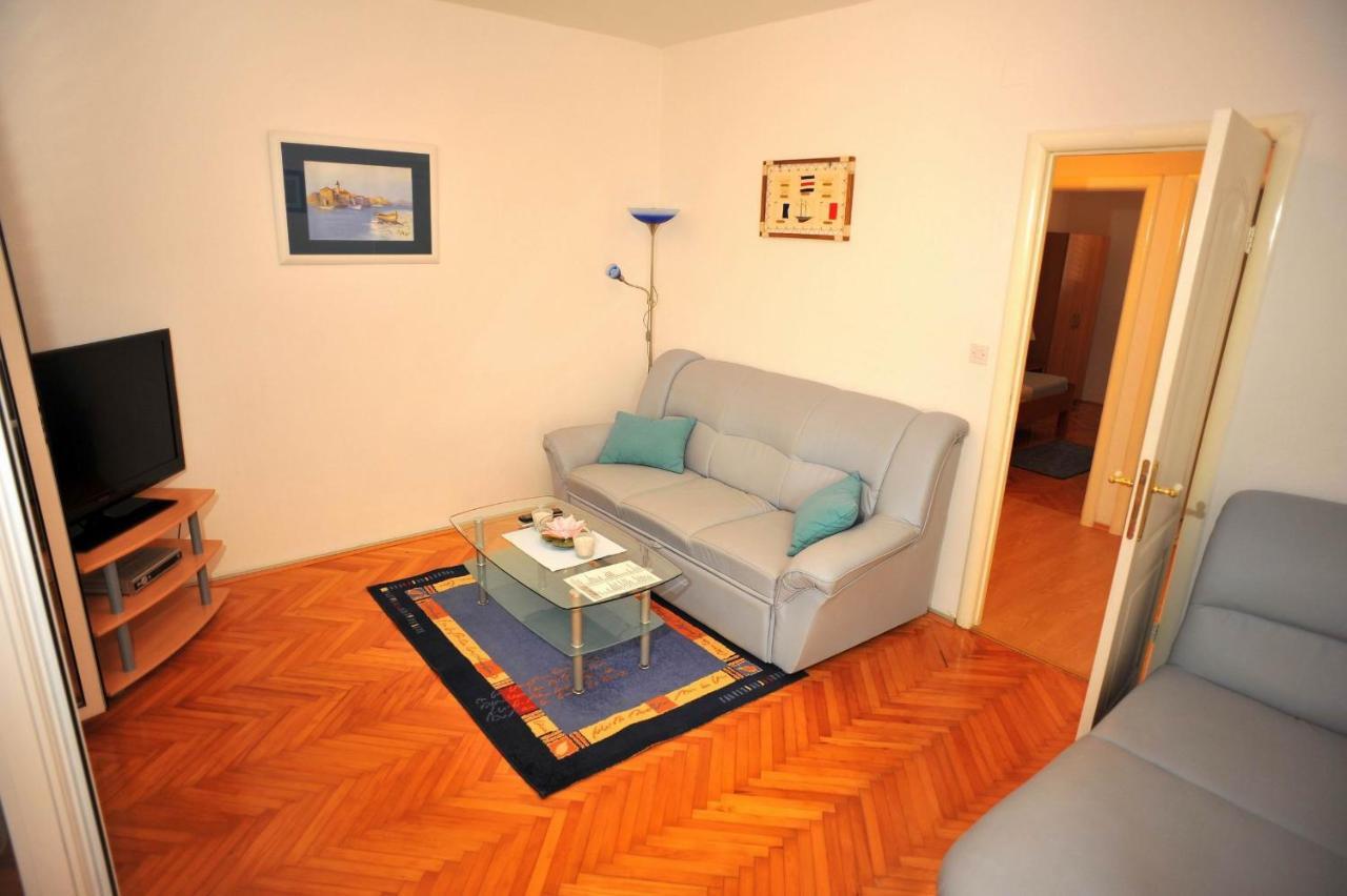 Villa Anni Sutivan Pokoj fotografie
